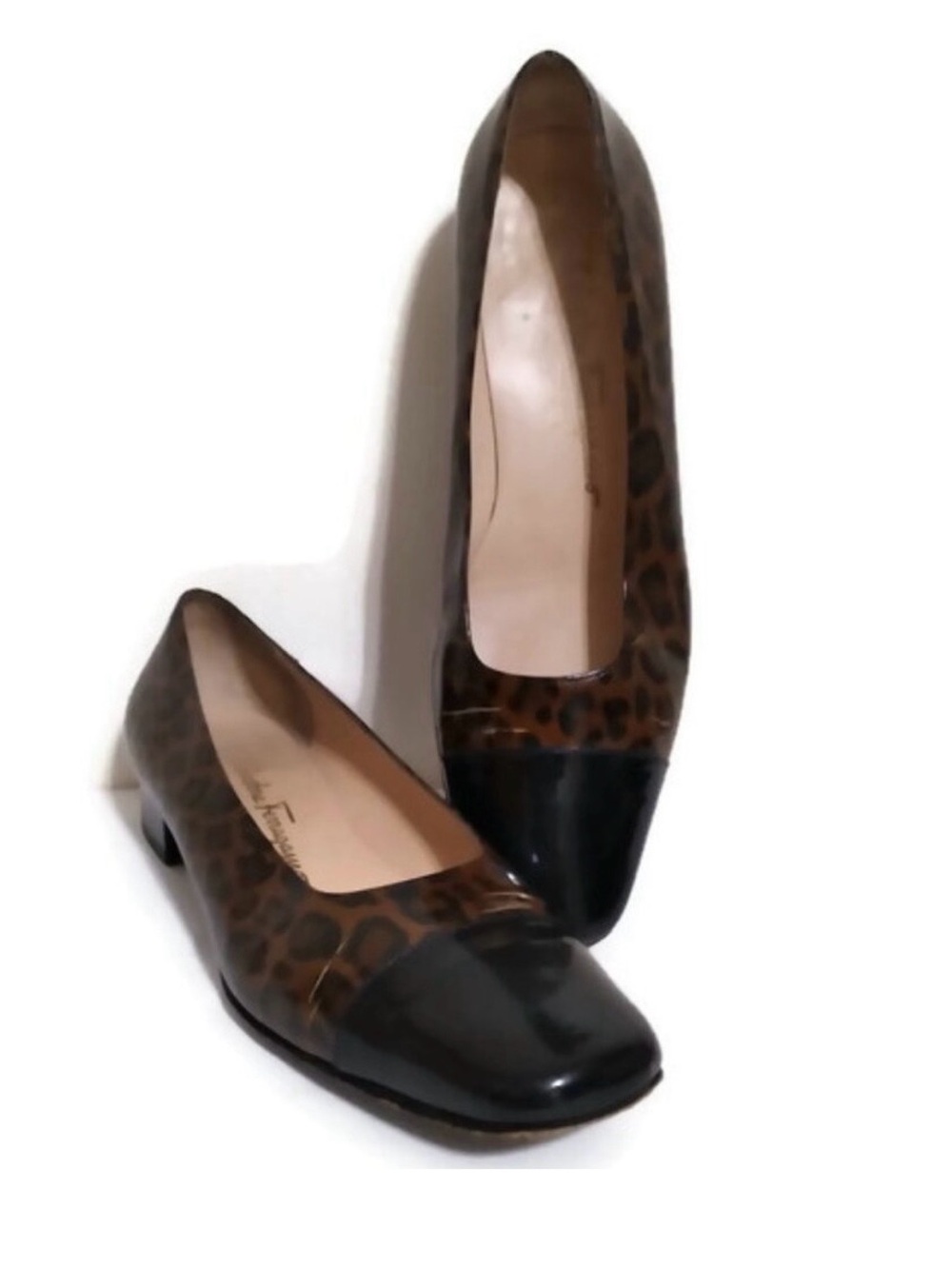 Salvatore Ferragamo Flats 9B